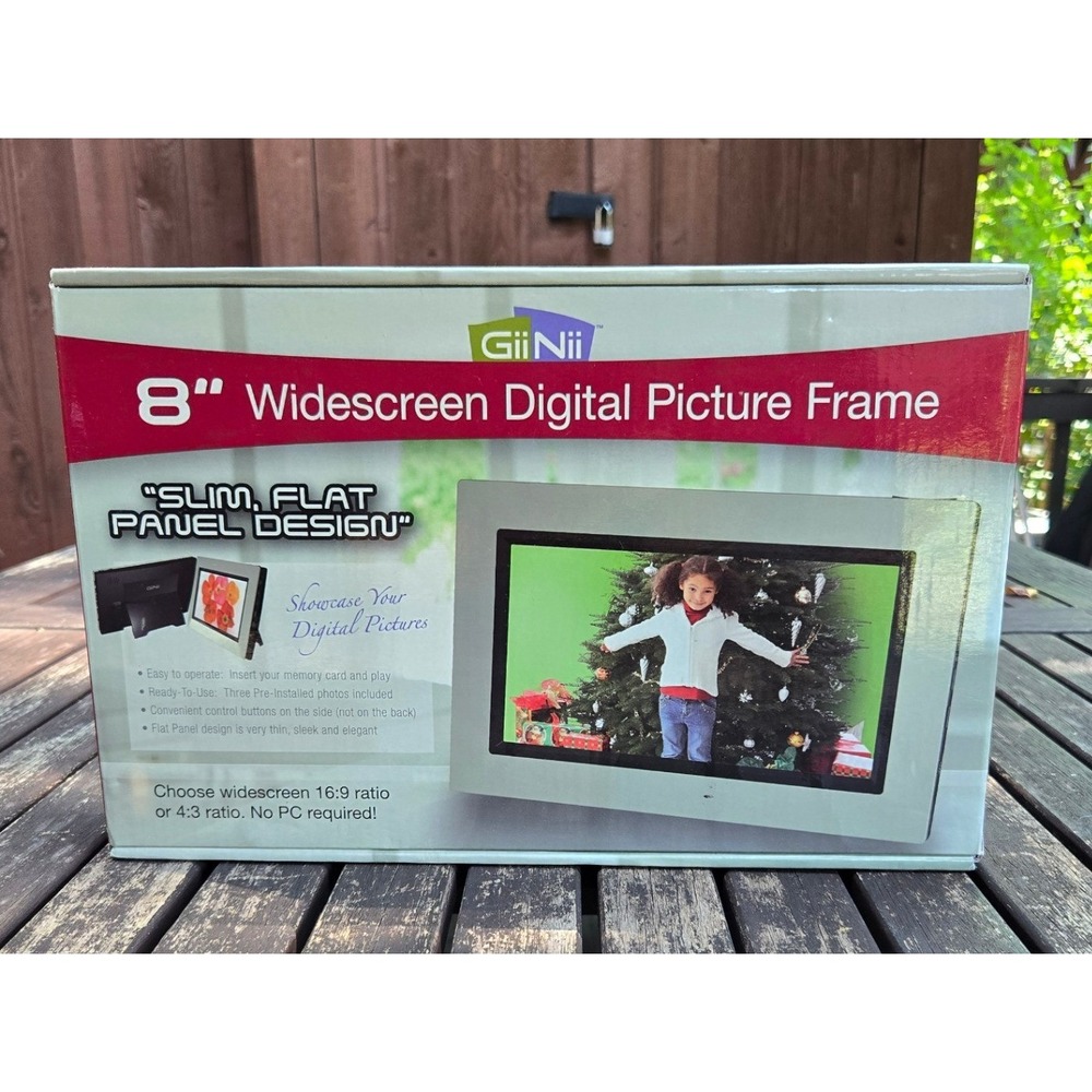 GiiNii 8" Widescreen Digital Picture Frame Slim Flat Panel Model GN-801W